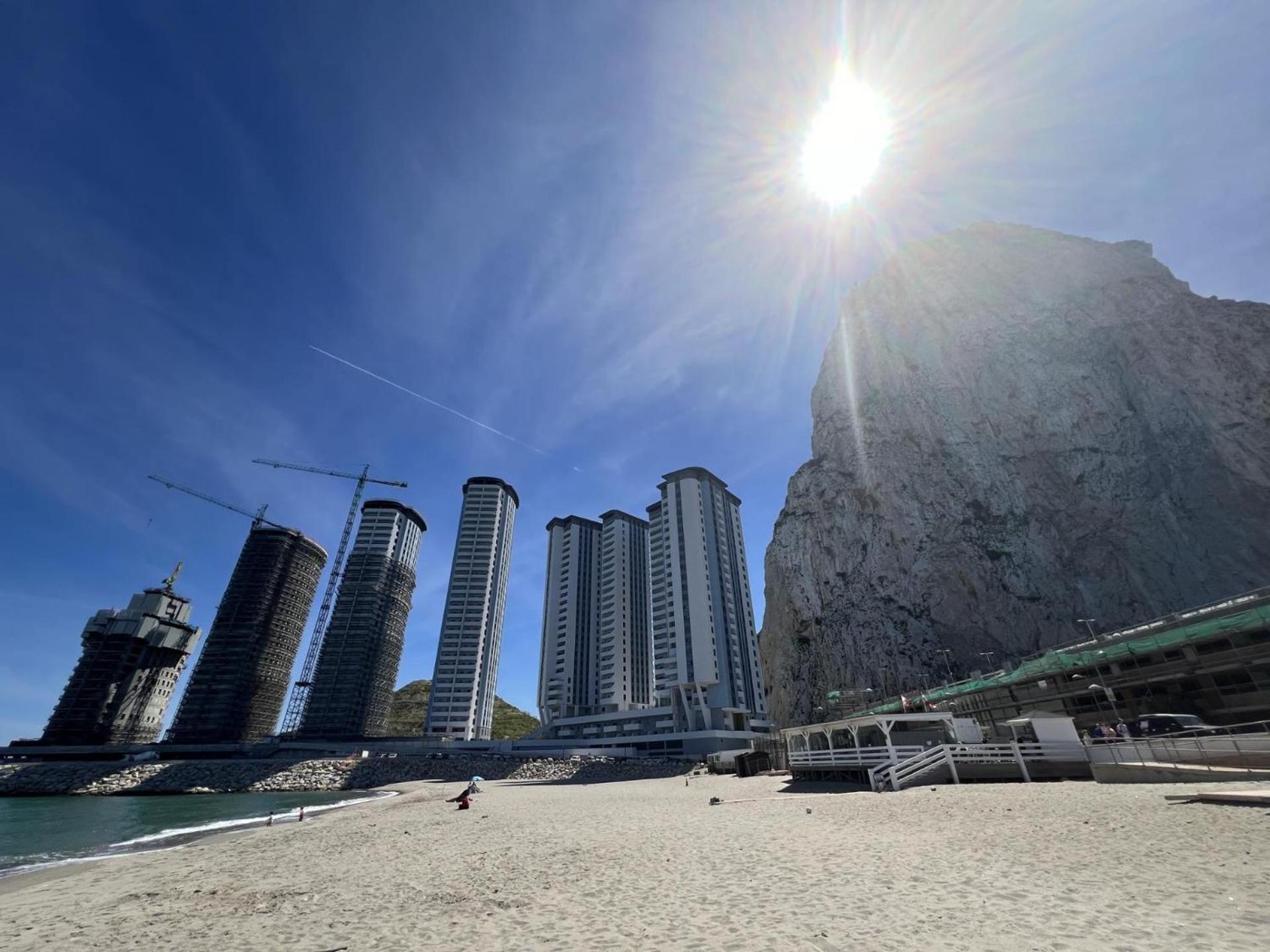 Marina Club Luxury Private Studio With Pool And Incredible Views Gibraltar Luaran gambar
