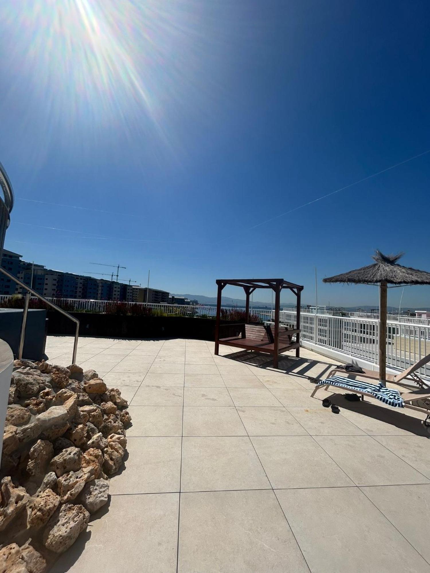 Marina Club Luxury Private Studio With Pool And Incredible Views Gibraltar Luaran gambar