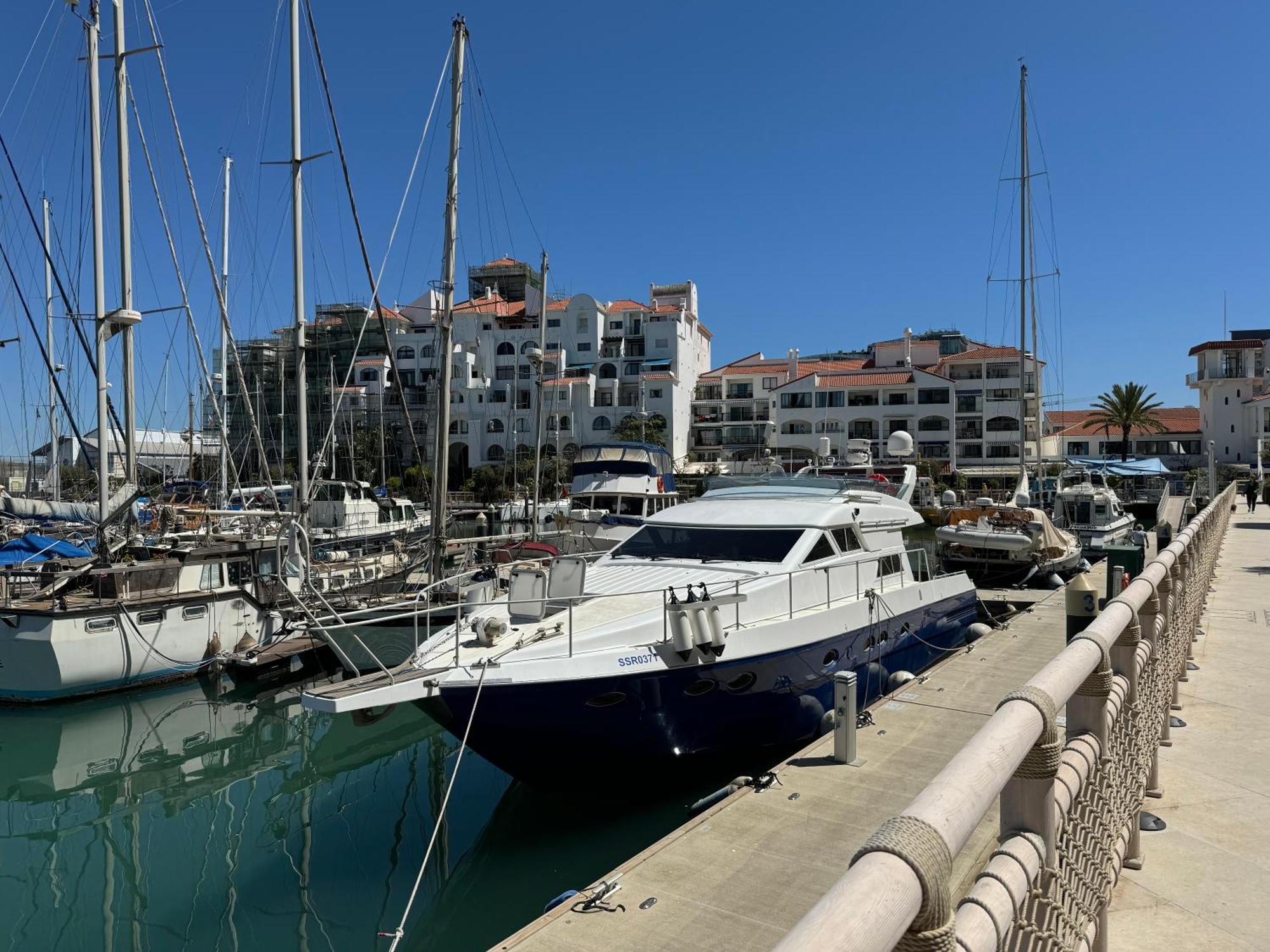 Marina Club Luxury Private Studio With Pool And Incredible Views Gibraltar Luaran gambar