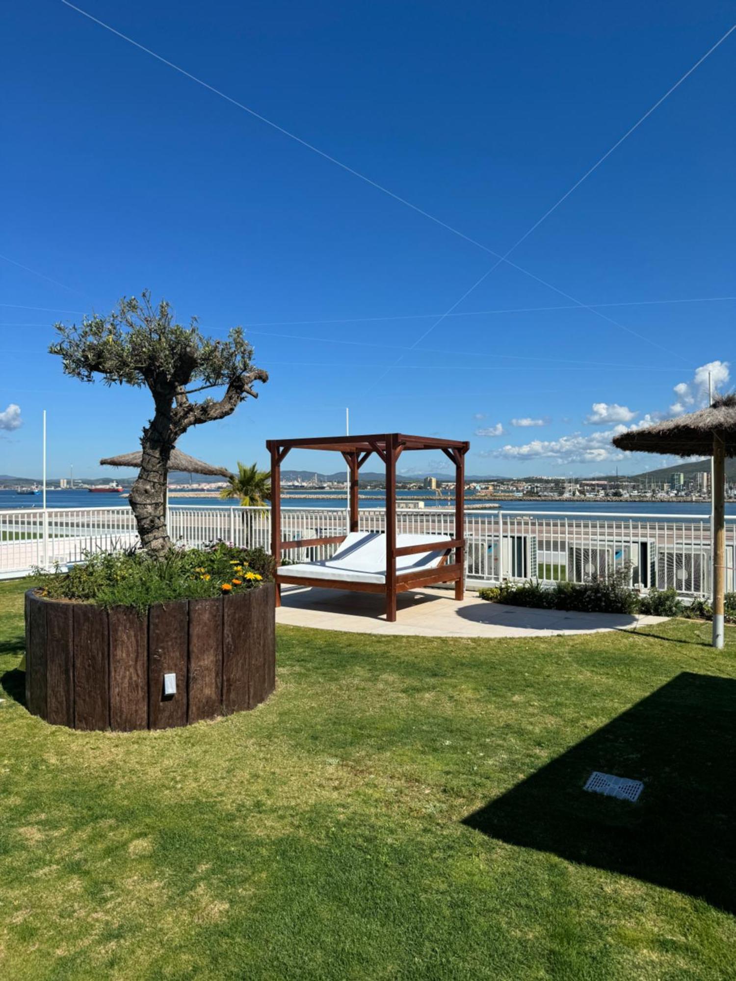 Marina Club Luxury Private Studio With Pool And Incredible Views Gibraltar Luaran gambar