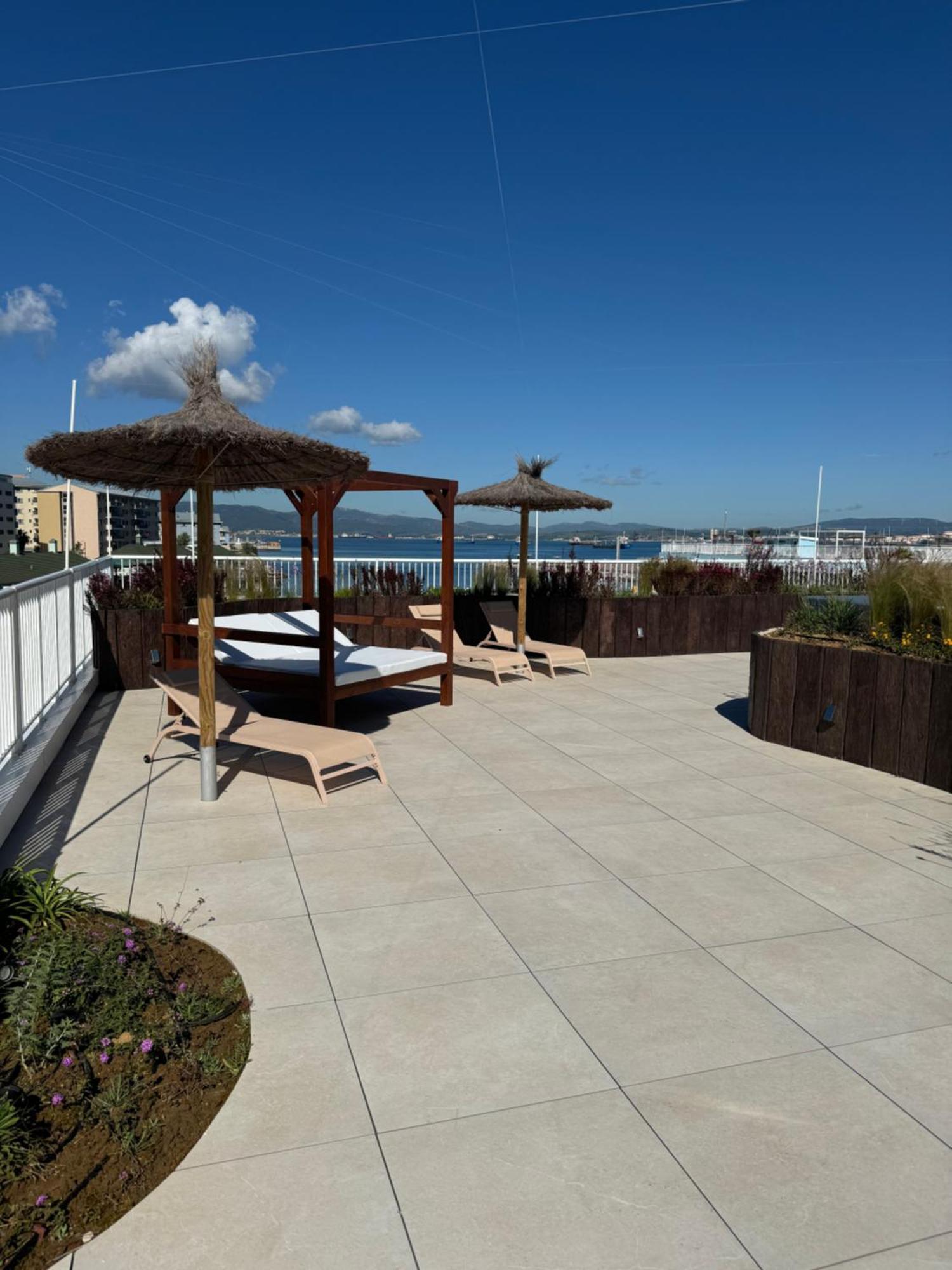 Marina Club Luxury Private Studio With Pool And Incredible Views Gibraltar Luaran gambar
